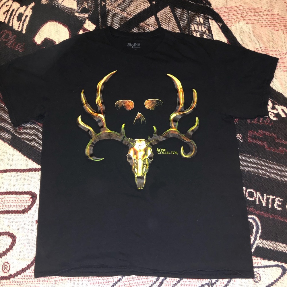 Bone collector men’s graphic tee